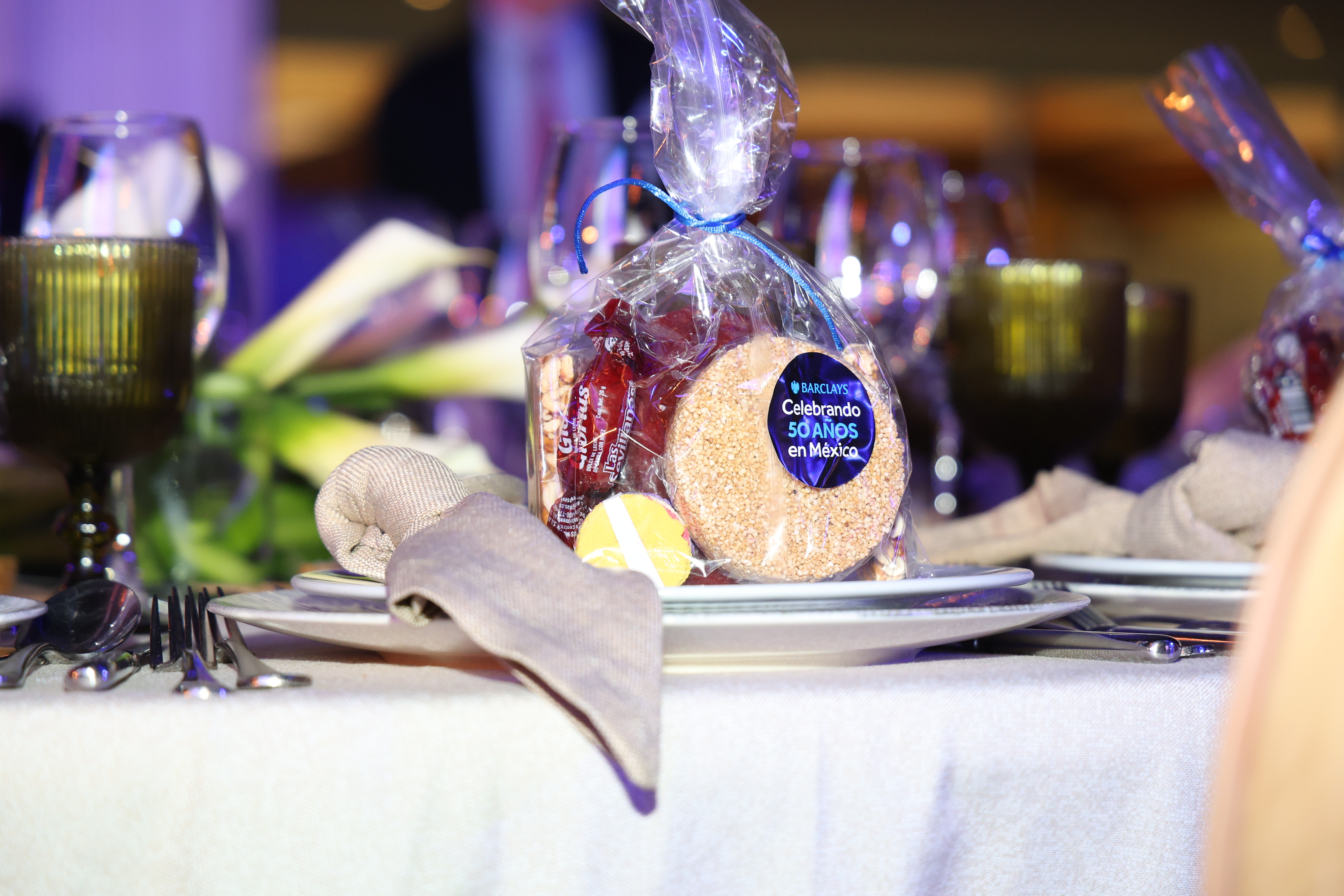 2/4 Commemorative treats for the occasion.