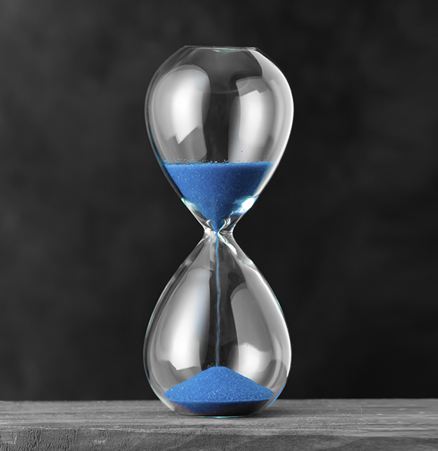 Image of a sand timer, a metaphor for time passing on fixed income assets